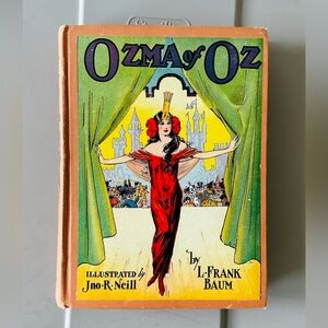 Ozma of Oz Illustrated Book